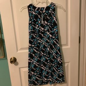 Petite Connected Apparel Sleeveless V-Neck Dress